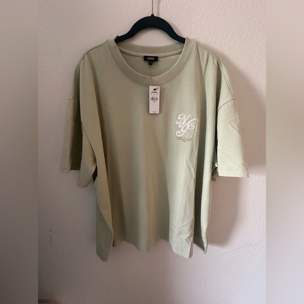 Men’s Express Shirts - Picture 2 of 6